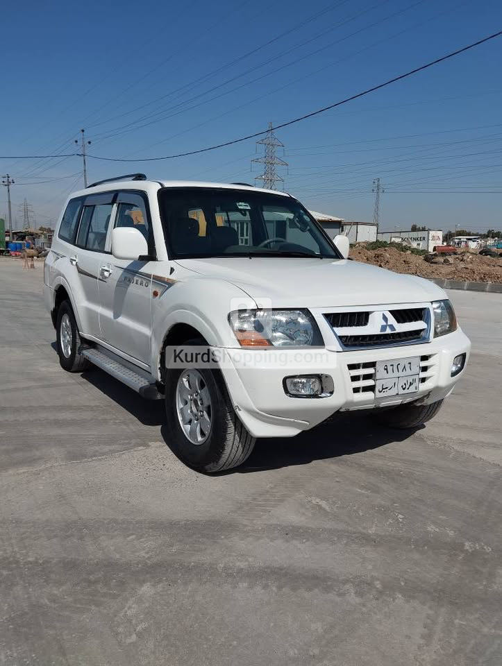 Mitsubishi Pajero 2001