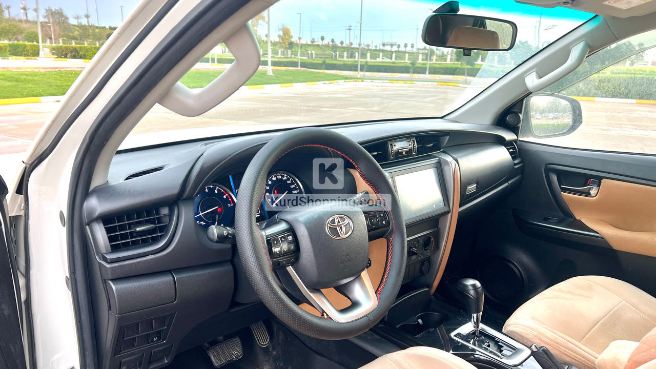 Toyota Fortuner 2022