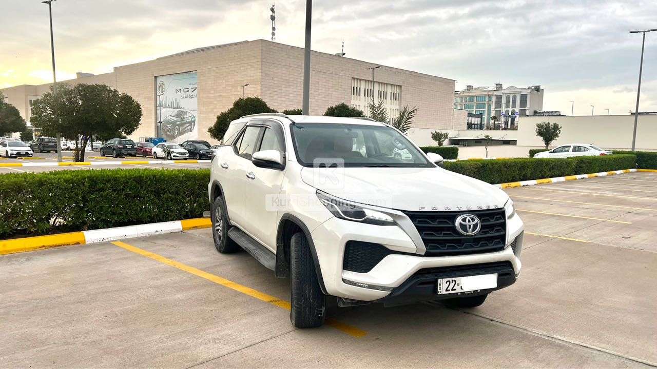 Toyota Fortuner 2022