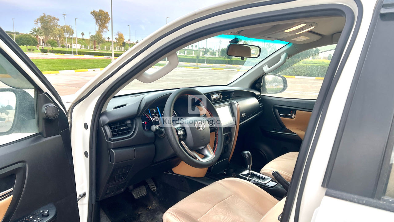 Toyota Fortuner 2022