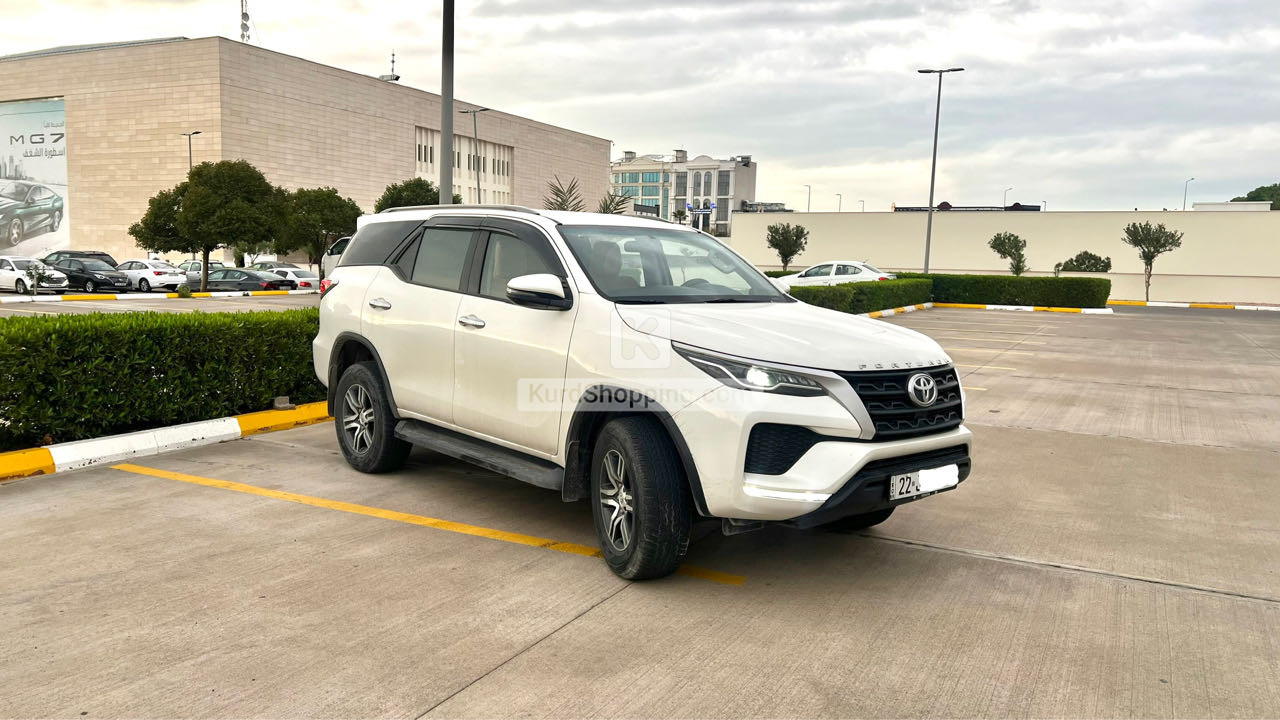 Toyota Fortuner 2022