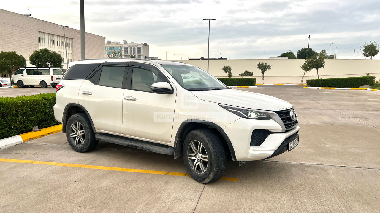 Toyota Fortuner 2022