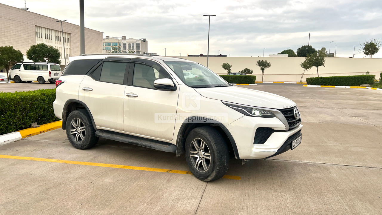 Toyota Fortuner 2022