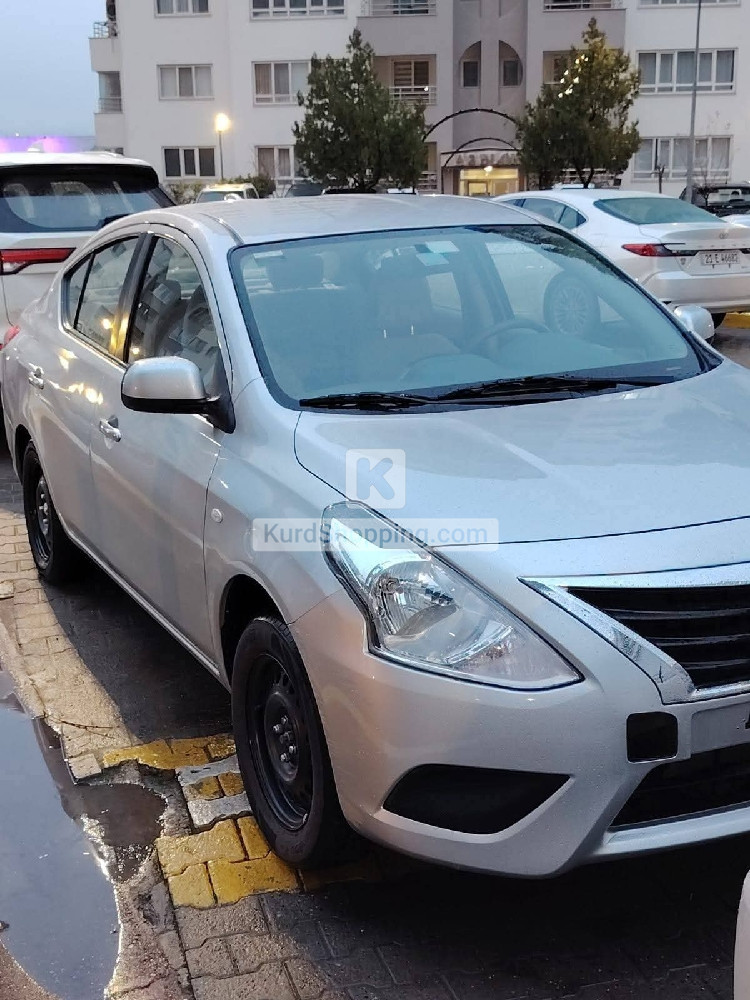 Nissan Sunny 2024
