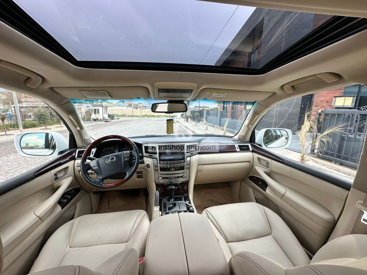 Lexus LX570 2013
