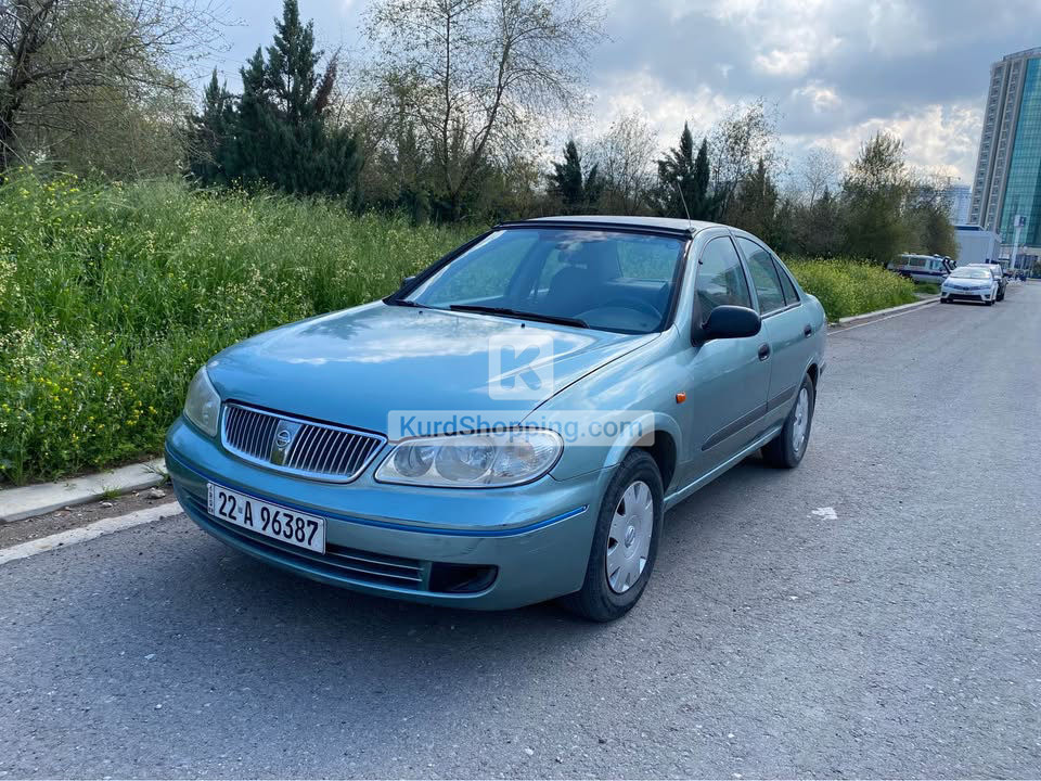 Nissan Sunny 2002
