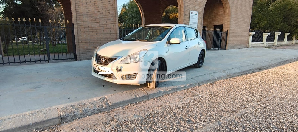 Nissan تیدا 2014