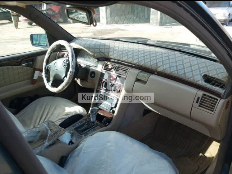 Mercedes Benz E-Class 2001