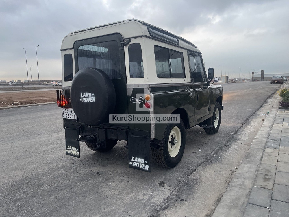 Land Rover Defender 1977