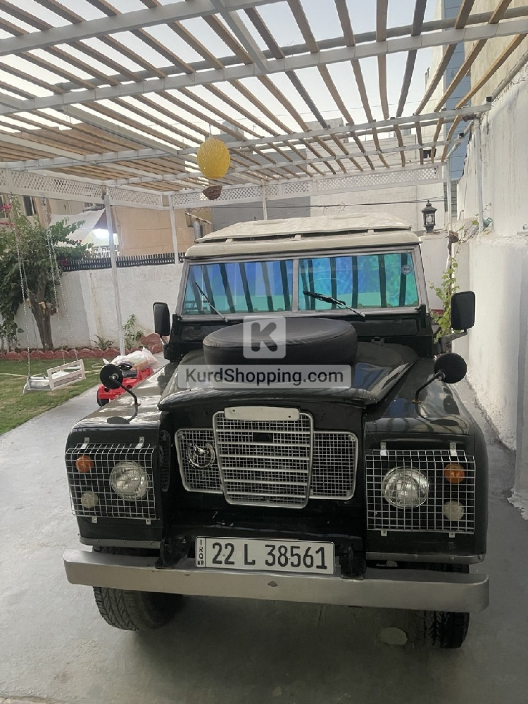 Land Rover Defender 1977