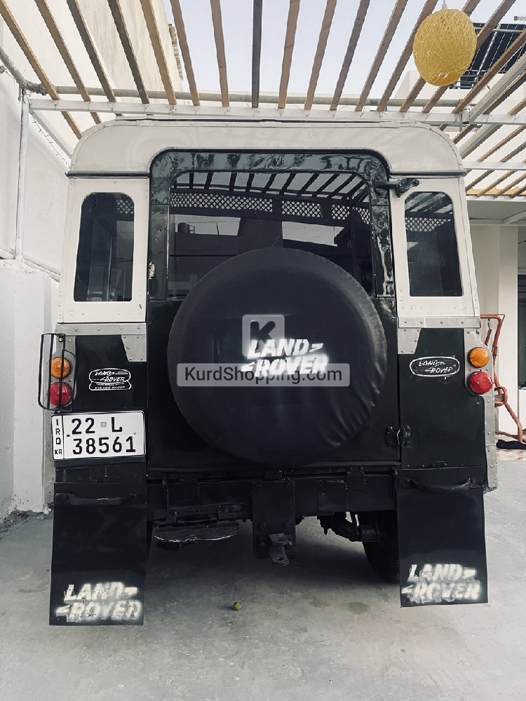 Land Rover Defender 1977