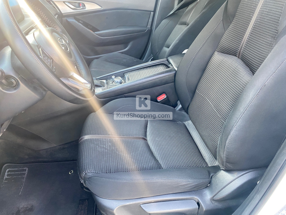 Mazda 3 2018