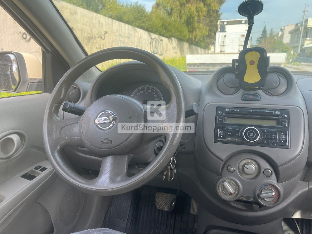 Taxi nissan sunny
