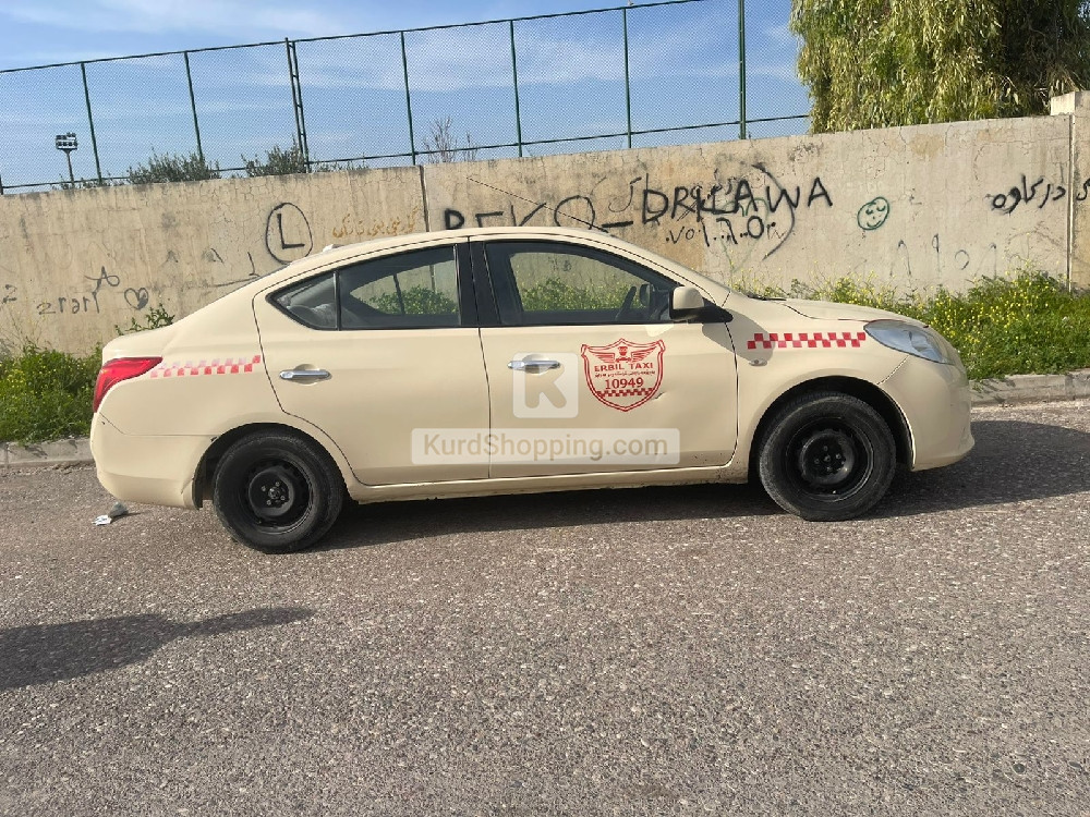 Taxi nissan sunny