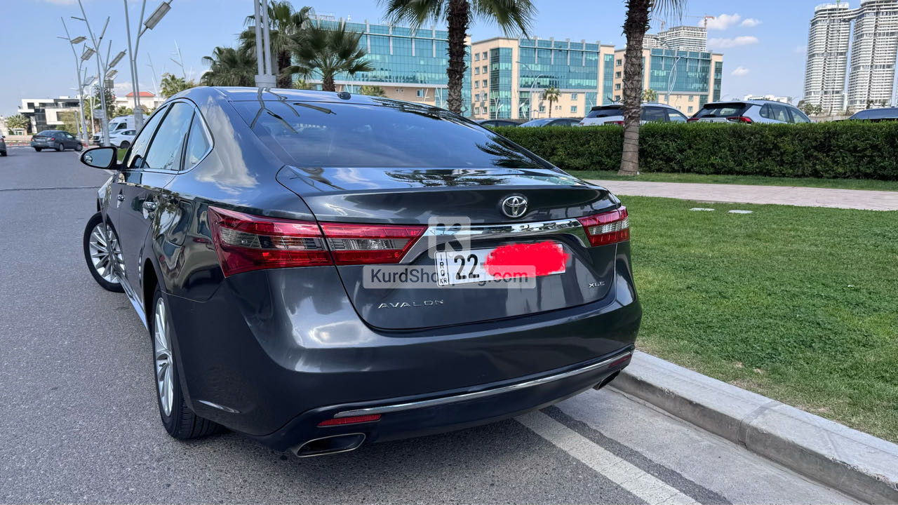 Toyota Avalon 2018