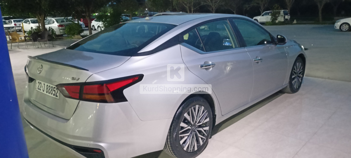 Nissan Altima 2023