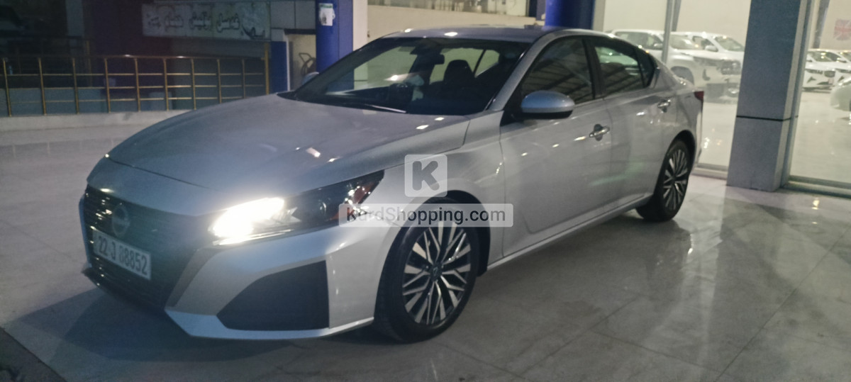 Nissan Altima 2023