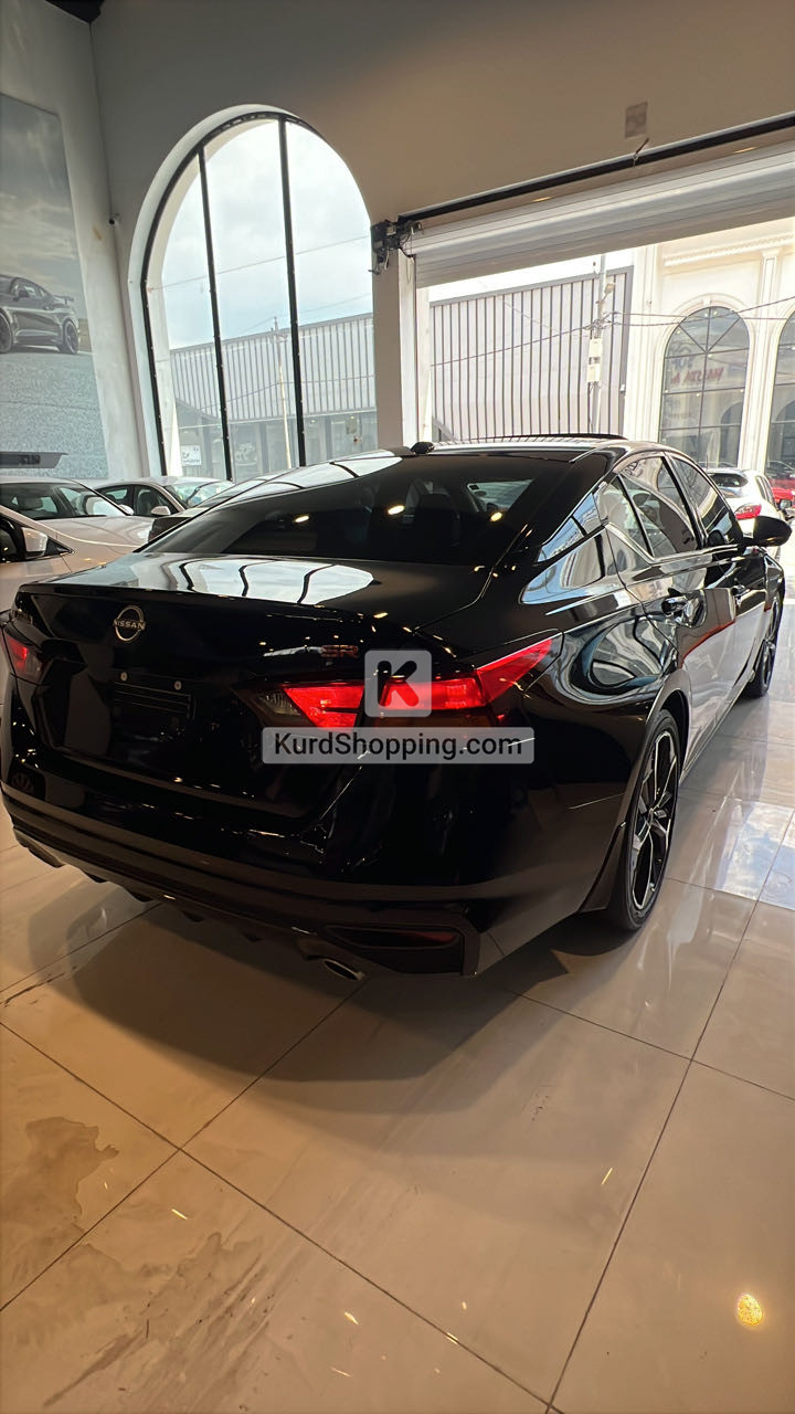 Nissan Altima 2024