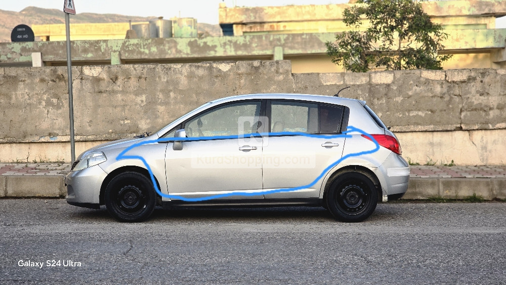 Nissan Tiida 2012
