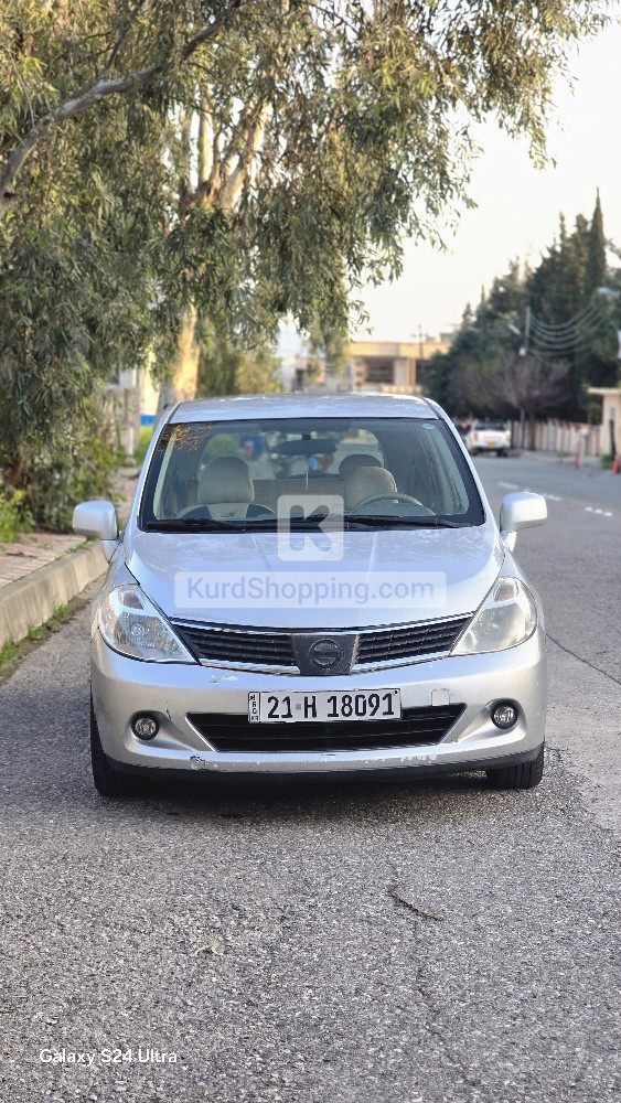 Nissan Tiida 2012