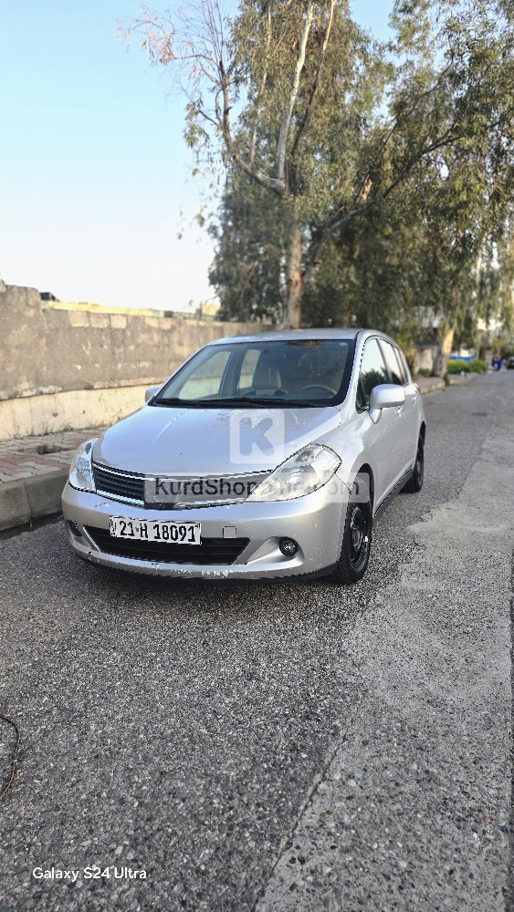 Nissan Tiida 2012