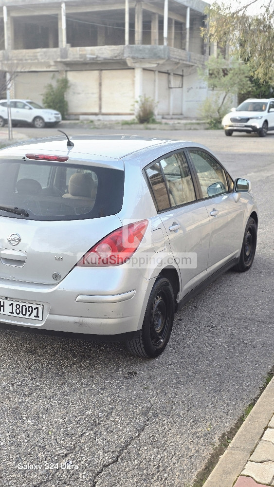 Nissan Tiida 2012