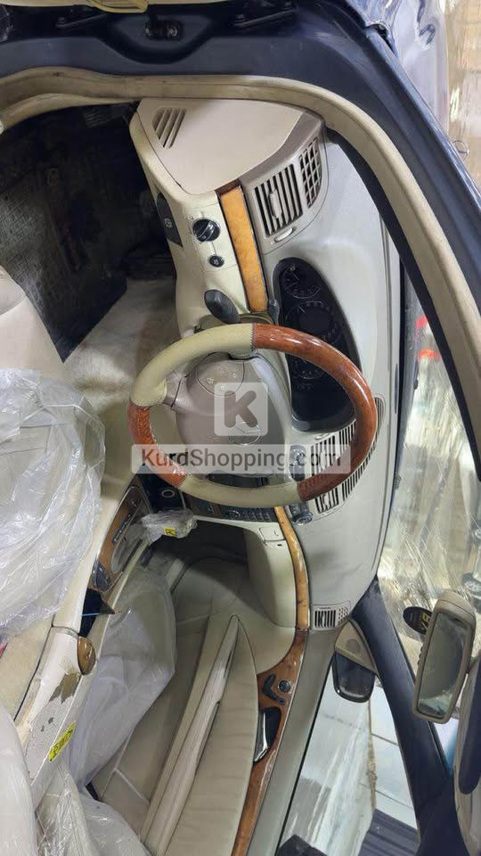 Mercedes Benz E-Class 2011
