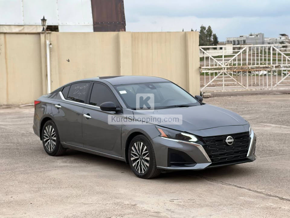 Nissan Altima 2025
