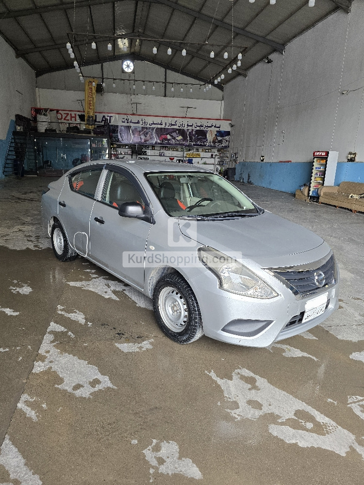 Nissan Sunny 2020