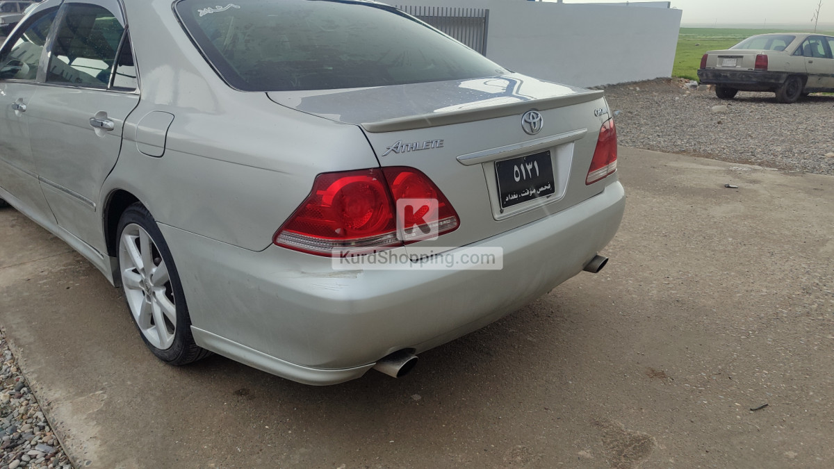 Toyota Super Crown 2005