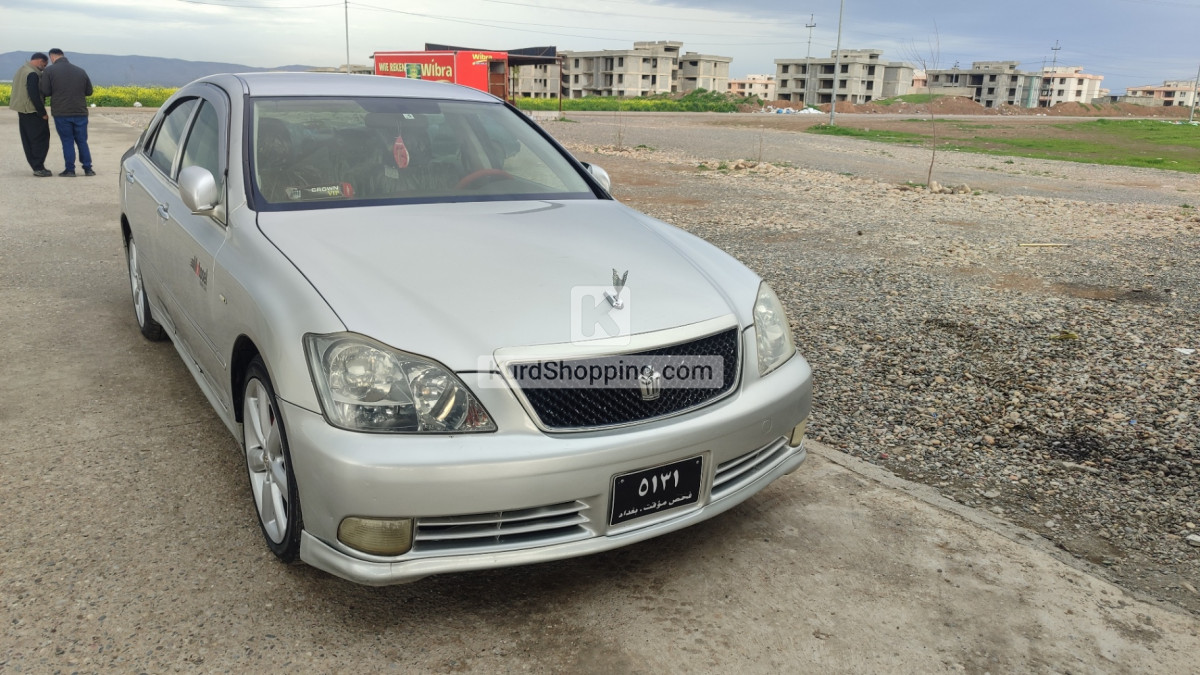 Toyota Super Crown 2005