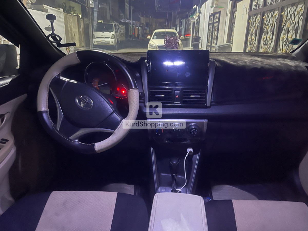 Toyota Yaris 2015