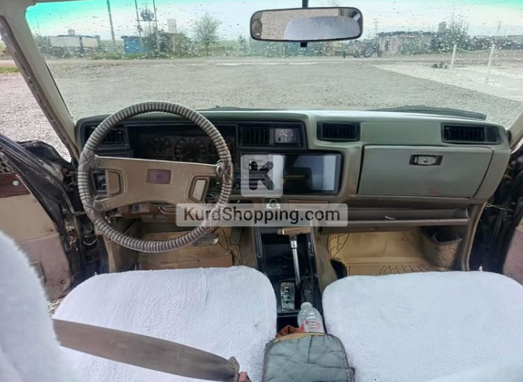 Toyota Super Crown 1982