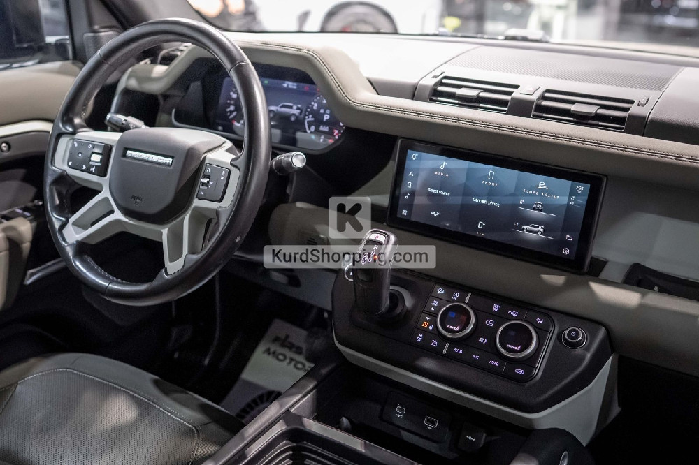 Land Rover Defender 2021