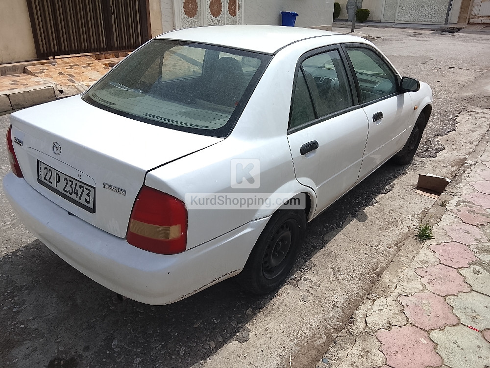 Mazda 323 2002