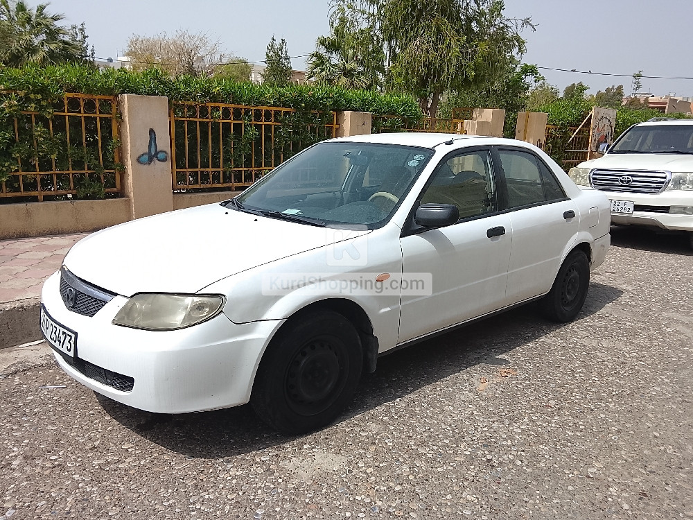 Mazda 323 2002