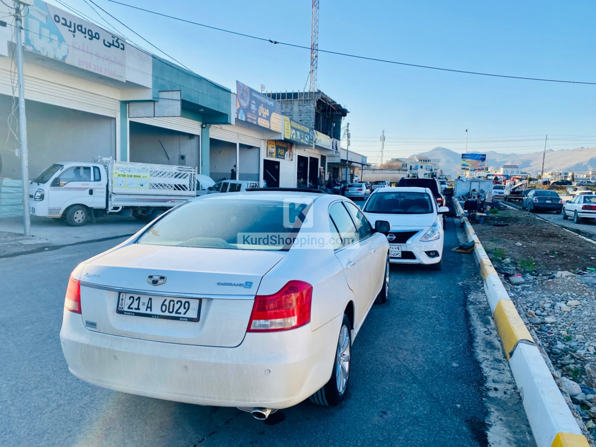 Geely Emgrand EC 8  2013
