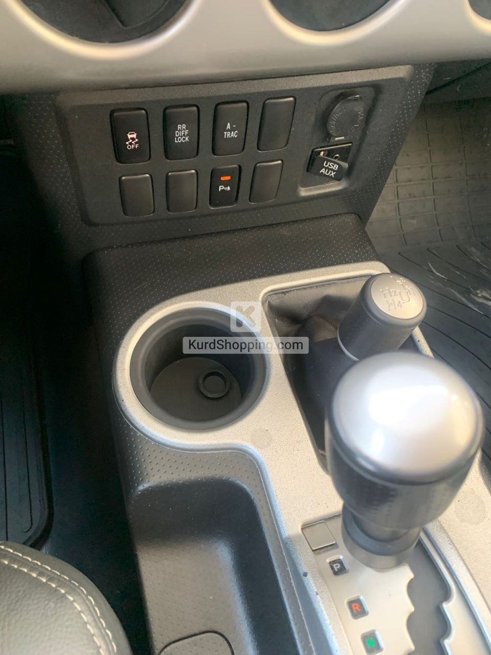 Toyota ئێف جەی کروزەر 2015