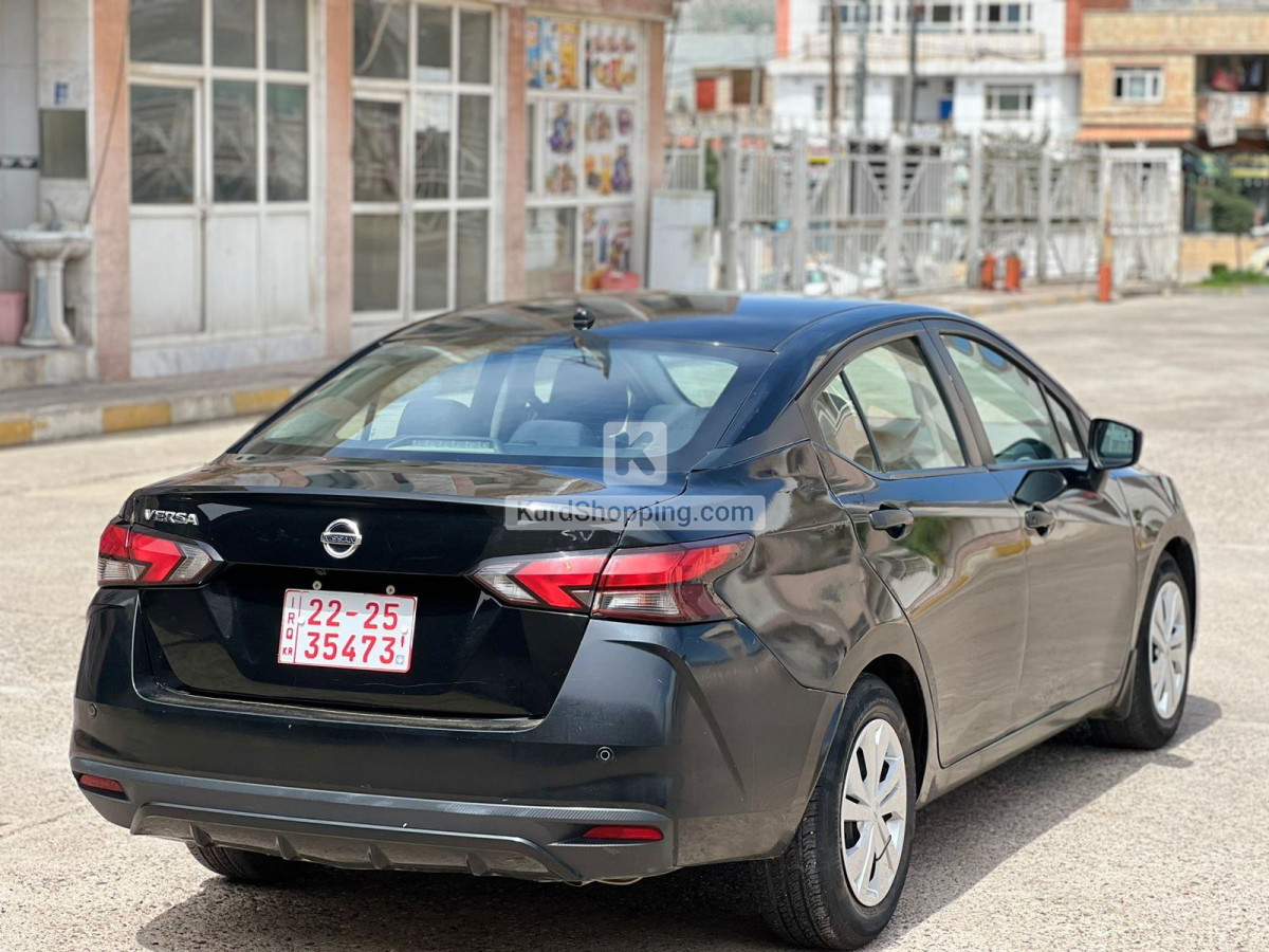 Nissan Versa 2023