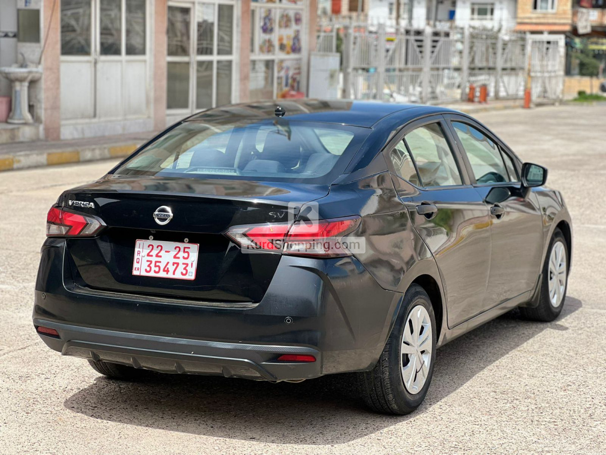 Nissan Versa 2023