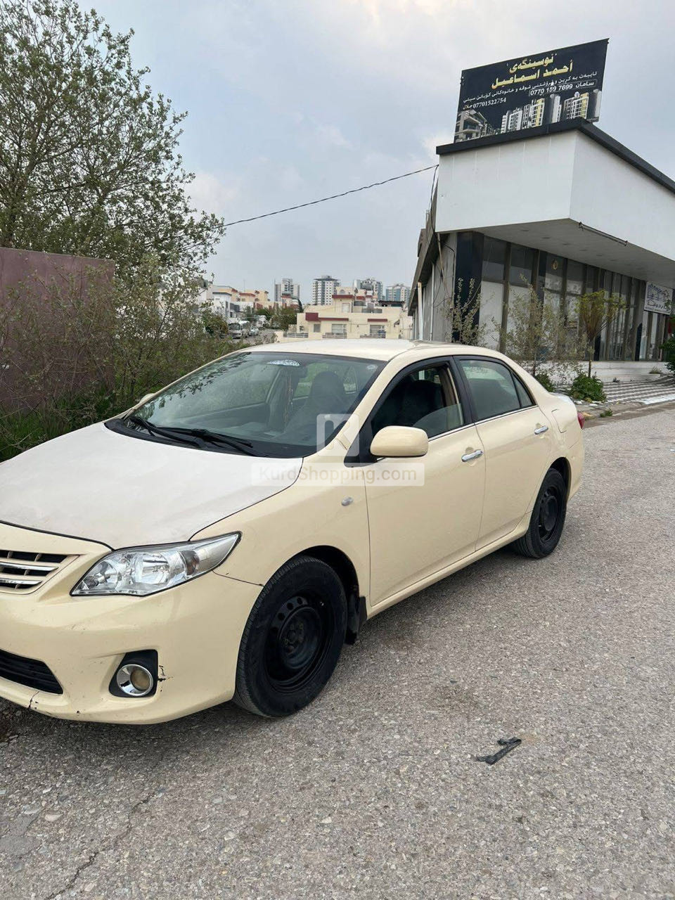 تاکسی کرۆلا ٢٠١٤