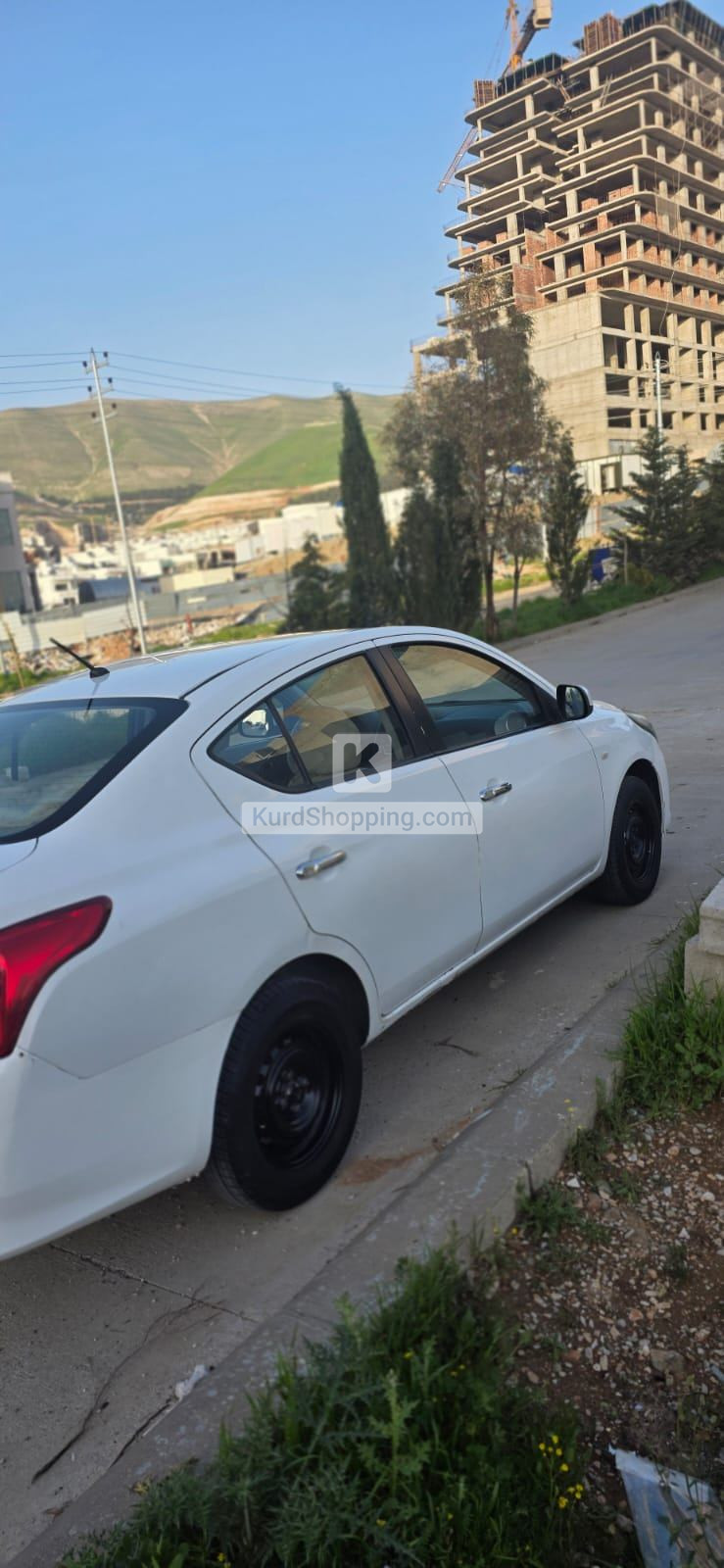 Nissan Sunny 2015