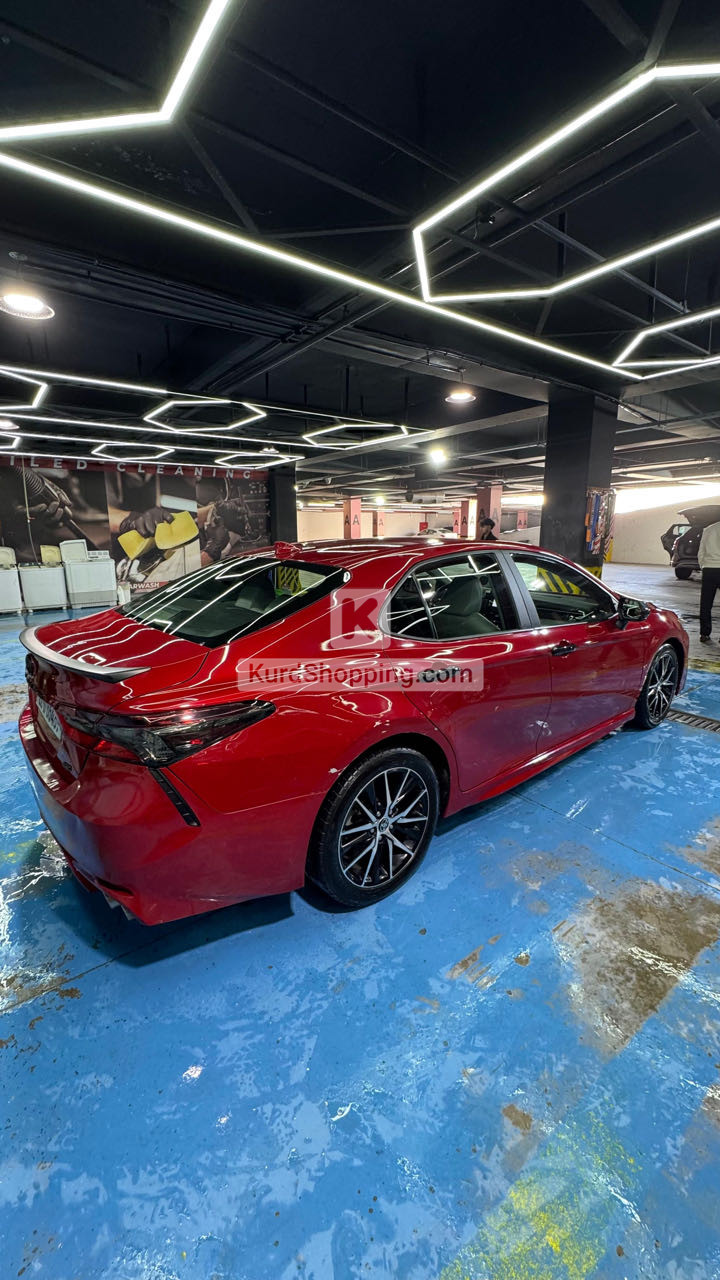 Toyota Camry 2021