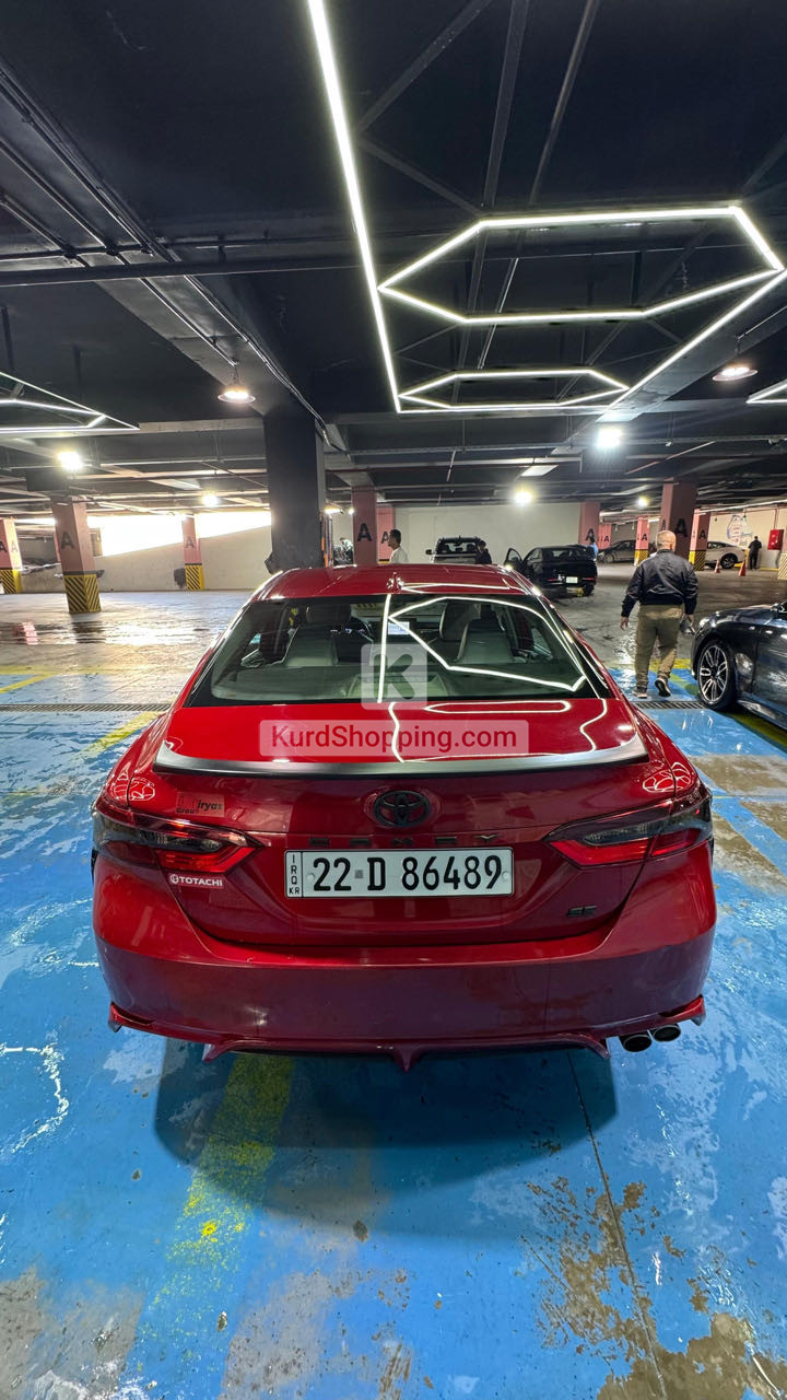 Toyota Camry 2021