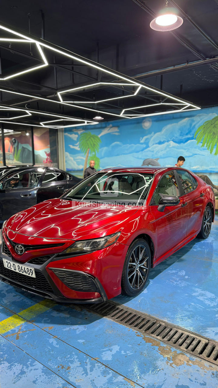 Toyota Camry 2021