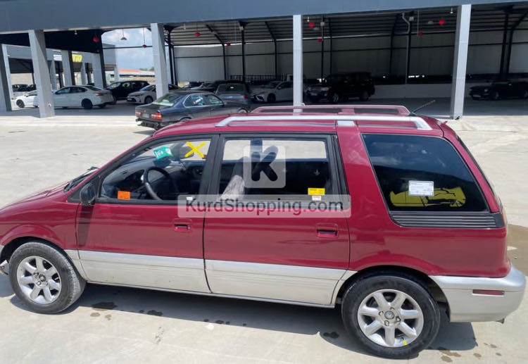 Mitsubishi Space Wagon 1992