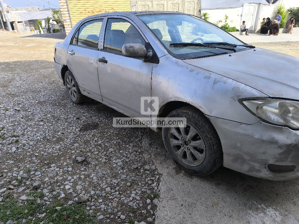 BYD F 0 2013
