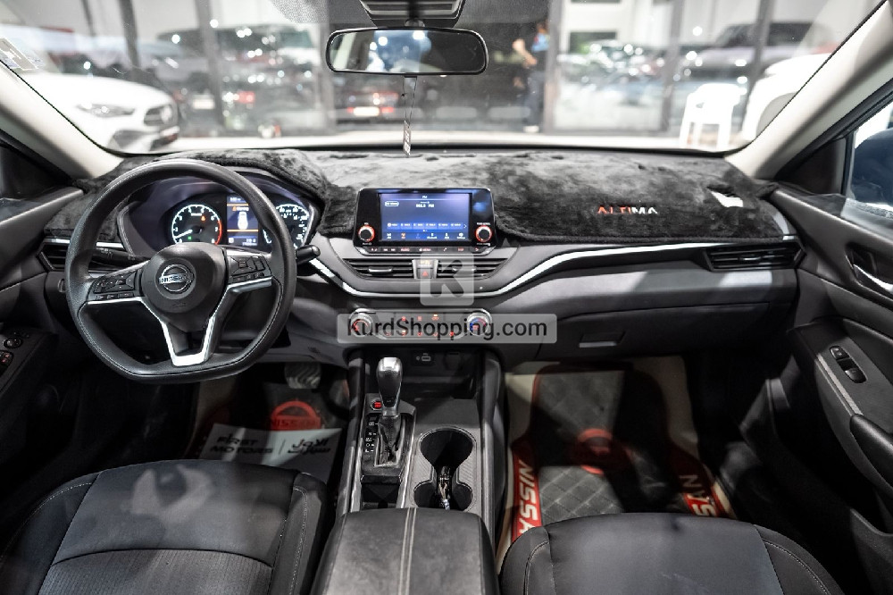 Nissan Altima 2022