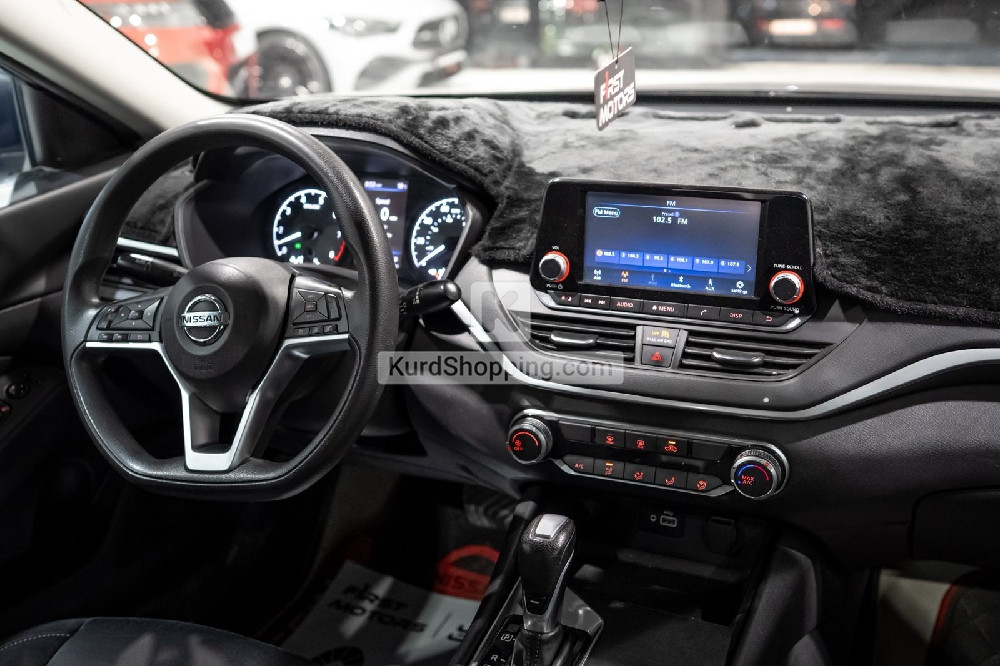 Nissan Altima 2022