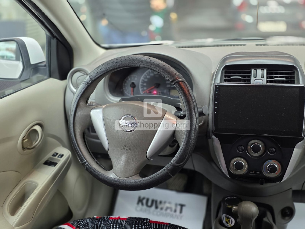 Nissan Sunny 2023